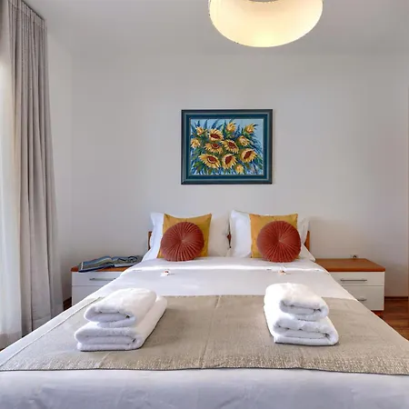 Apartment Marina - Nvg115 By Interhome